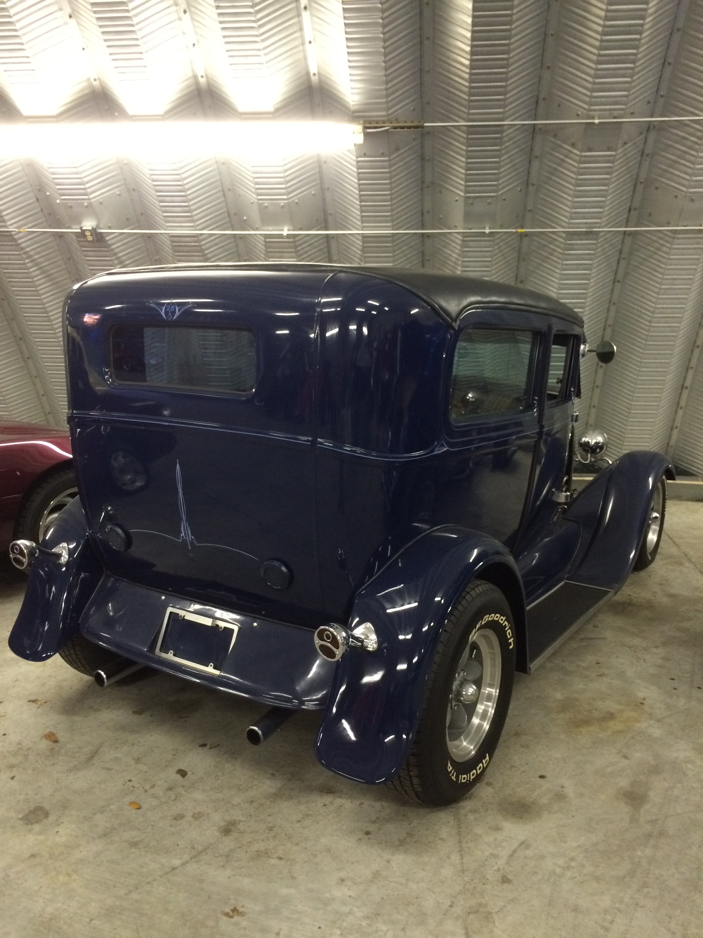 13-ford-1928-model-a-dk-blue-back