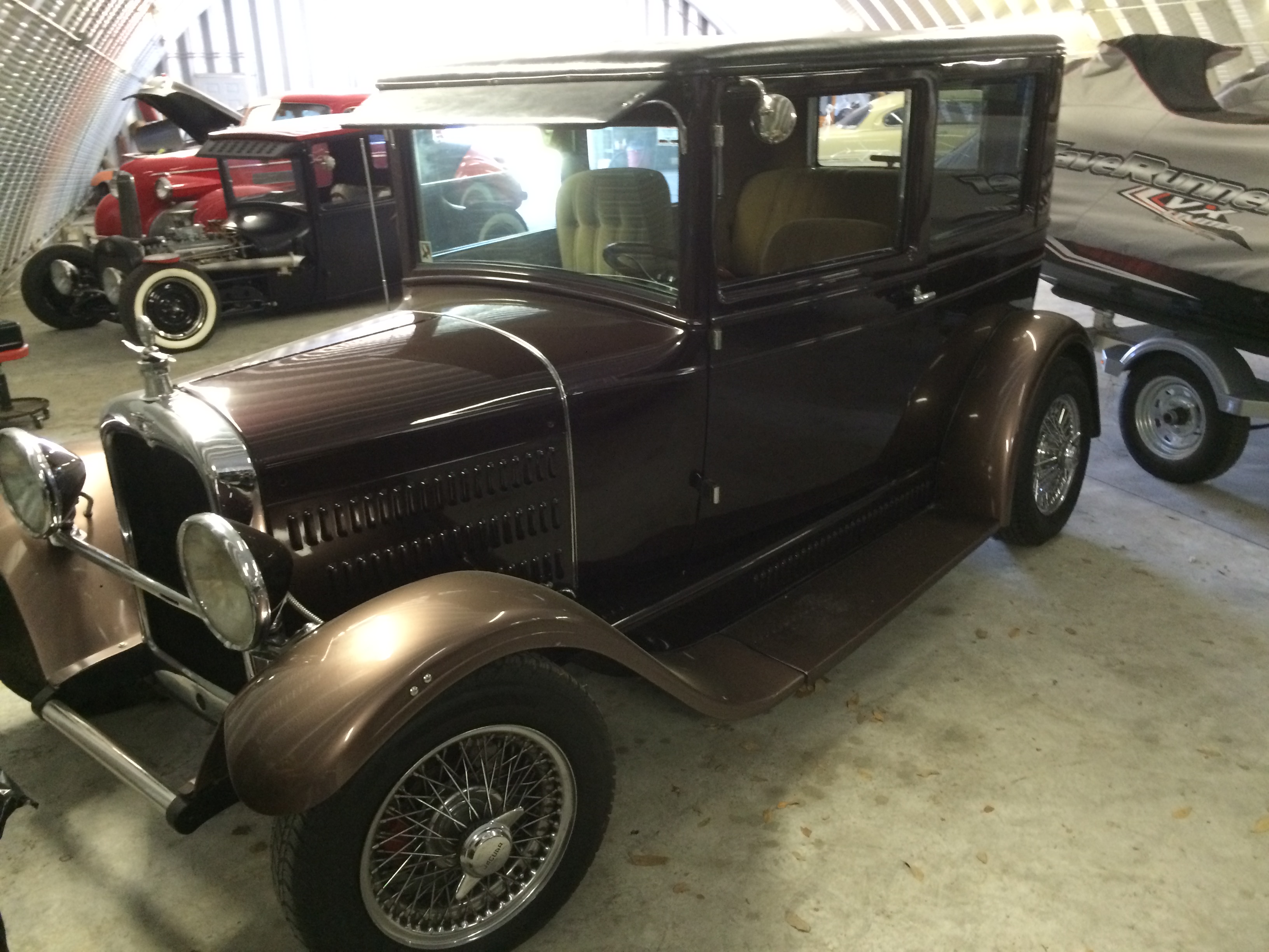 6-chevy-1927-sedan-2-door-front-side